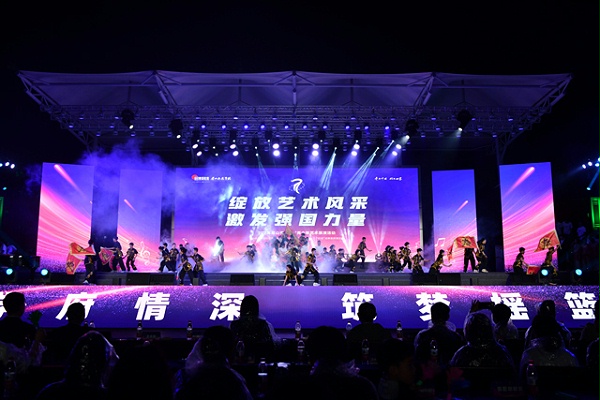 眉山东坡区青少年艺术盛会启幕，鹰皇科技匠心打造舞台音画盛宴