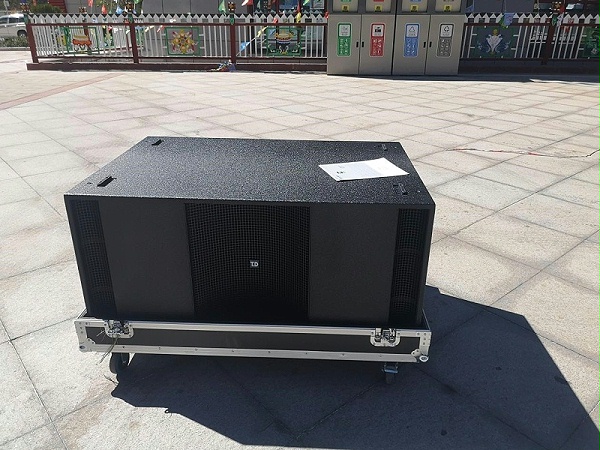 大型户外演出音响设备哪个品牌好