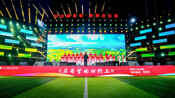 校园文艺演出舞台,学校表演舞台,户外舞台搭建,舞台灯光音视频,舞台灯光音视频设计,舞台设备租赁