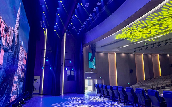 营山中学报告厅舞台灯光、音响、LED显示屏工程项目圆满交付 营山中学报告厅舞台灯光、音响、LED显示屏工程项目圆满交付