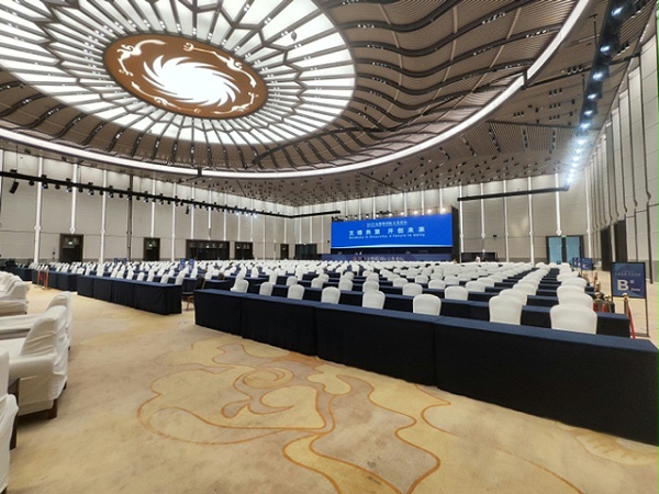 2025金熊猫国际文化论坛顺利举行 | 鹰皇科技以专业音视频技术服务牢筑”幕后基石” 2025金熊猫国际文化论坛顺利举行 | 鹰皇科技以专业音视频技术服务牢筑”幕后基石”