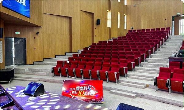 智启未来——南充营山小桥中学多功能厅舞台灯光音响LED显示屏建设纪实