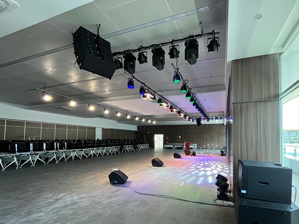 吉利学院(成都校区)多功能厅舞台灯光音视频工程焕新竣工 吉利学院(成都校区)多功能厅舞台灯光音视频工程焕新竣工