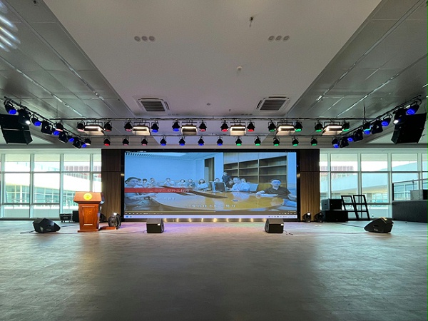 吉利学院(成都校区)多功能厅舞台灯光音视频工程焕新竣工 吉利学院(成都校区)多功能厅舞台灯光音视频工程焕新竣工