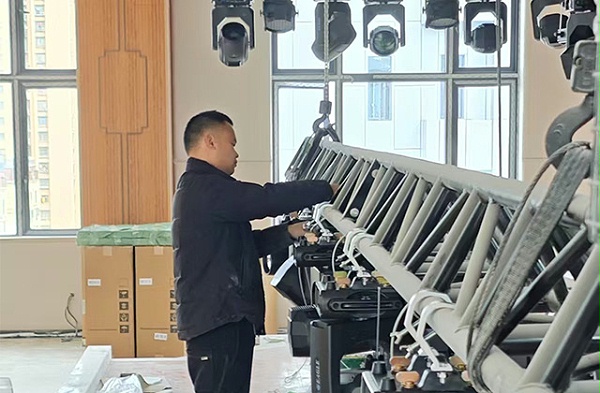 营山中医院多功能厅灯光音响视频工程