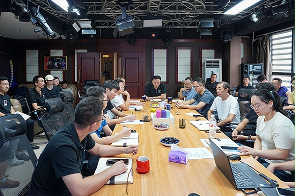 经济下行，公司如何做到稳步发展——鹰皇科技全员工作座谈会成功举办