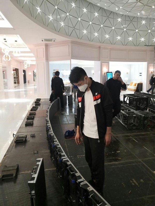 鹰皇团队