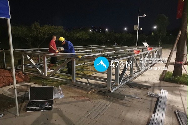 吉利学院（成都校区）户外LED显示屏安装建设(一)