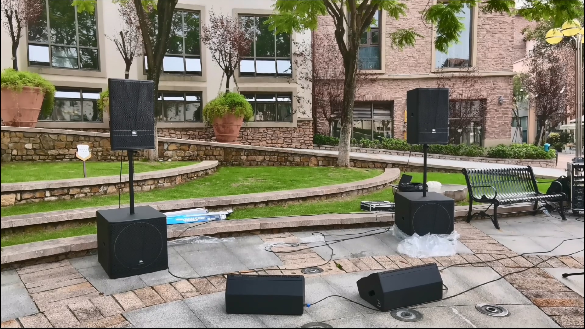 户外演出JBL音响套装怎么样？鹰皇灯光音响视频现场分享