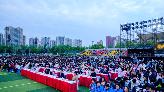 校园文艺演出舞台,学校表演舞台,户外舞台搭建,舞台灯光音视频,舞台灯光音视频设计,舞台设备租赁
