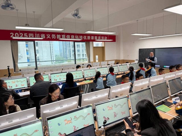 鹰皇科技10月简报｜以专业服务点亮每一场活动