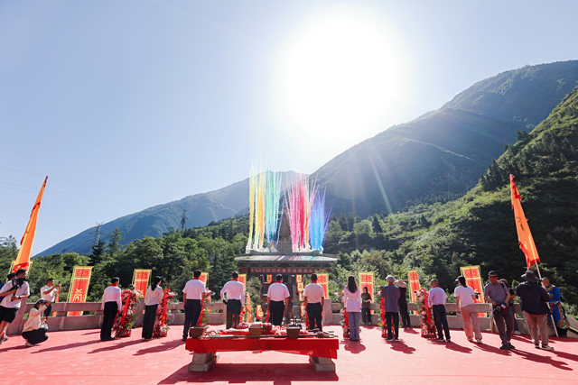 2025汶川大禹华诞系列活动圆满落幕：科技赋能非遗传承，匠心打造文化盛宴