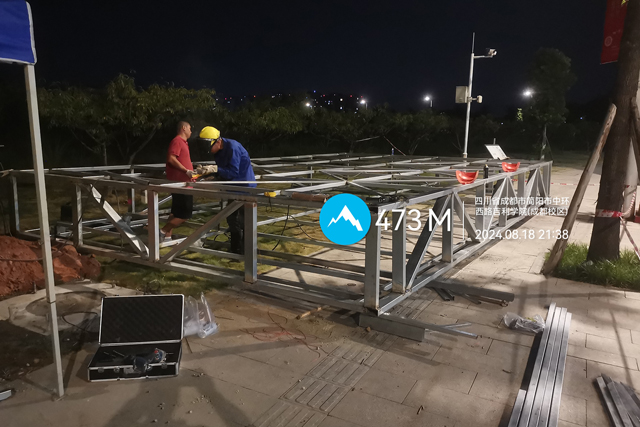吉利学院（成都校区）户外LED显示屏安装建设(一)